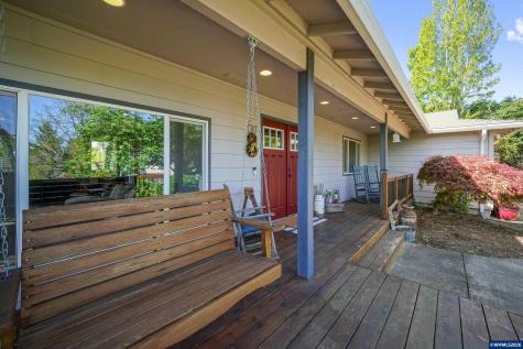 390 Kevin Court S Salem OR 97306