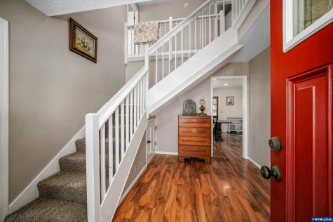 390 Kevin Court S Salem OR 97306