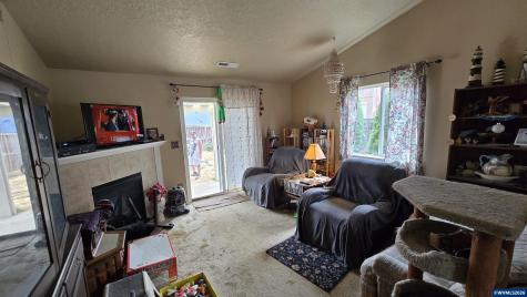 345 Clover Ridge Road NE Albany OR 97322