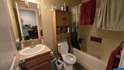 345 Clover Ridge Road NE Albany OR 97322