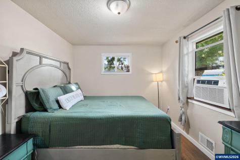 4314 Munkers Street SE Salem OR 97317