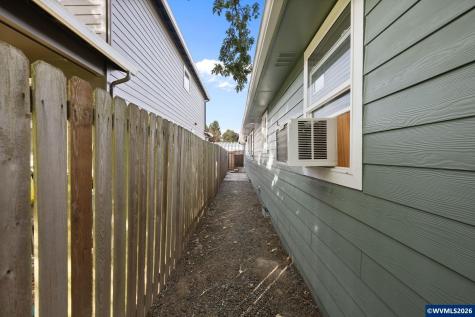 4314 Munkers Street SE Salem OR 97317