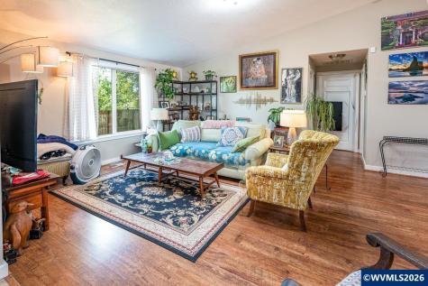 792 Trinity Street Albany OR 97322