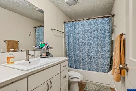 4171 Delightful Lane NE Silverton OR 97381