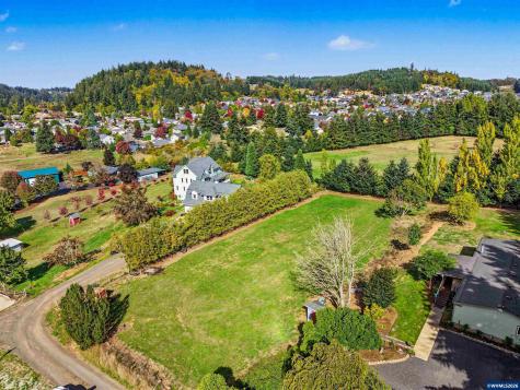 4171 Delightful Lane NE Silverton OR 97381