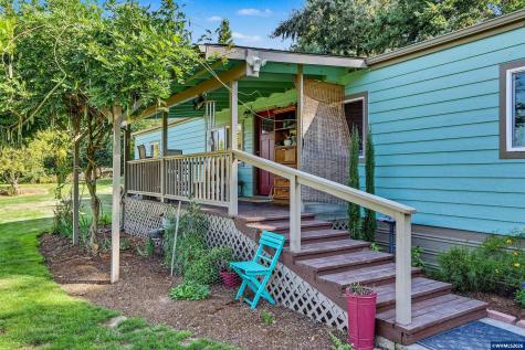 4171 Delightful Lane NE Silverton OR 97381