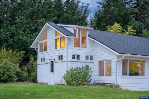 122 NE Crane Lane Corvallis OR 97330