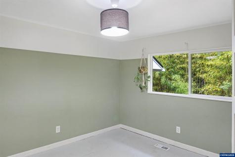 122 NE Crane Lane Corvallis OR 97330