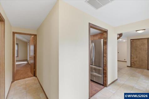 675 Valleywood Drive SE Salem OR 97306