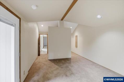 675 Valleywood Drive SE Salem OR 97306