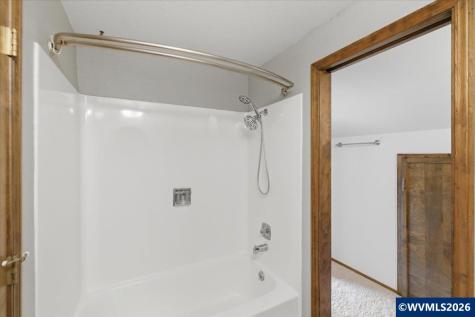 675 Valleywood Drive SE Salem OR 97306