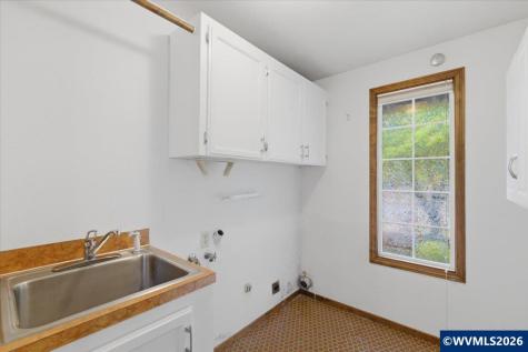 675 Valleywood Drive SE Salem OR 97306