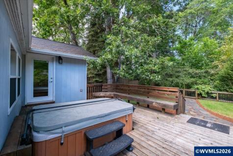 675 Valleywood Drive SE Salem OR 97306