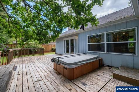 675 Valleywood Drive SE Salem OR 97306