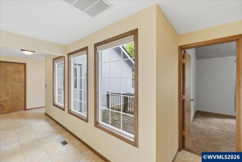 675 Valleywood Drive SE Salem OR 97306