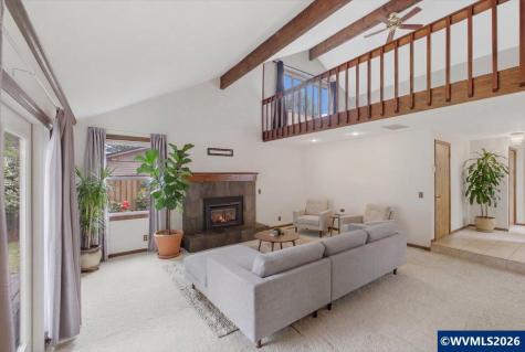 675 Valleywood Drive SE Salem OR 97306