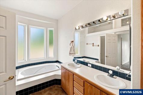 26221 Old Holley Road Sweet Home OR 97386