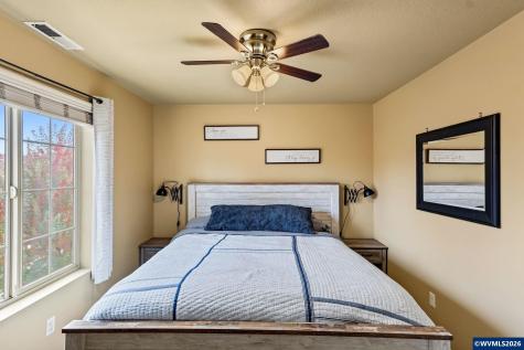315 Flame Tree Lane NW Albany OR 97321