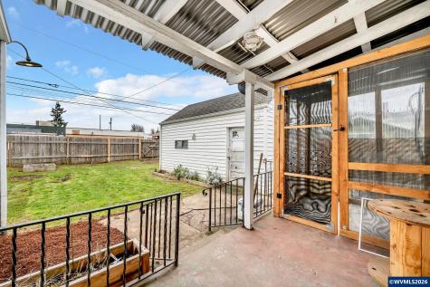 648 Juniper Street Junction City OR 97448