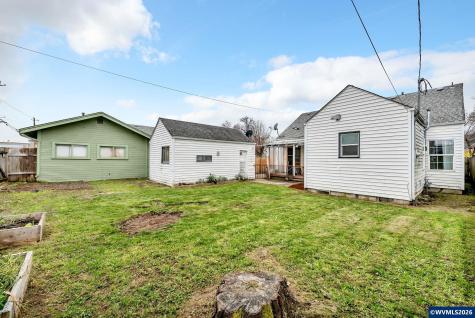 648 Juniper Street Junction City OR 97448