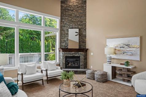 822 Majestic View Avenue SE Salem OR 97306