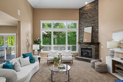 822 Majestic View Avenue SE Salem OR 97306