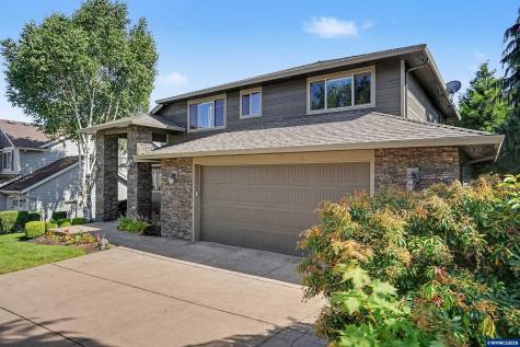 822 Majestic View Avenue SE Salem OR 97306