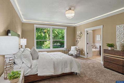 822 Majestic View Avenue SE Salem OR 97306