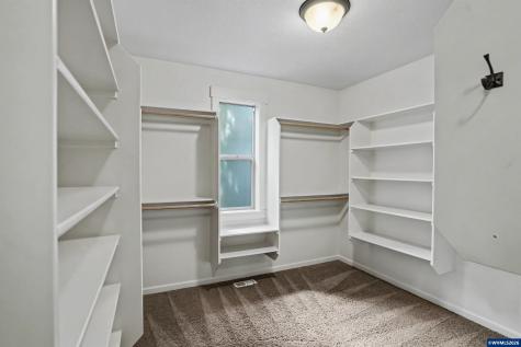822 Majestic View Avenue SE Salem OR 97306