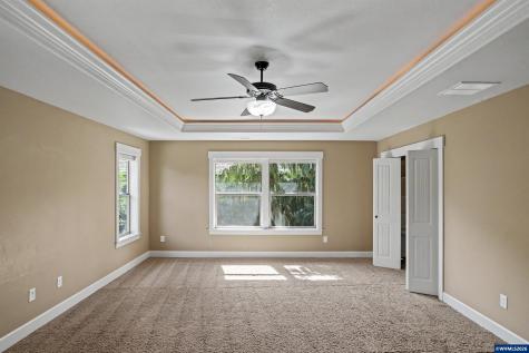822 Majestic View Avenue SE Salem OR 97306