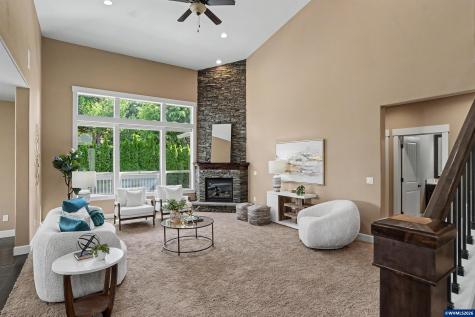 822 Majestic View Avenue SE Salem OR 97306