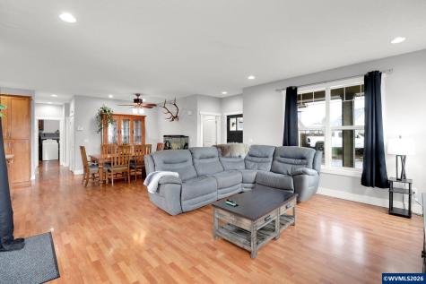 3730 Hemlock Place SE Albany OR 97322