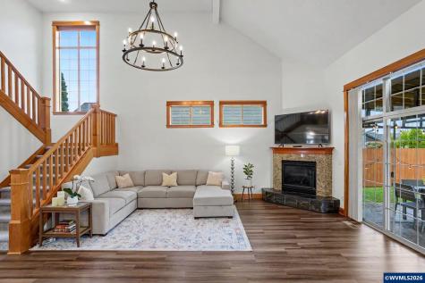225 SW Hendricks Street Sublimity OR 97385