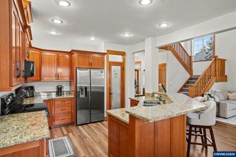 225 SW Hendricks Street Sublimity OR 97385