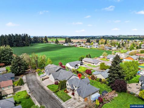 225 SW Hendricks Street Sublimity OR 97385