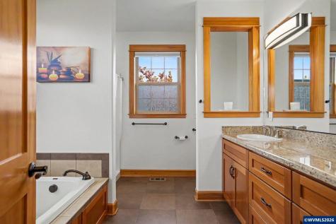 225 SW Hendricks Street Sublimity OR 97385