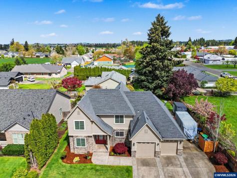 225 SW Hendricks Street Sublimity OR 97385