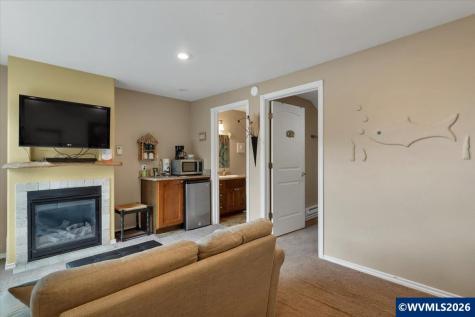 25 NE Clarke Street Depoe Bay OR 97341