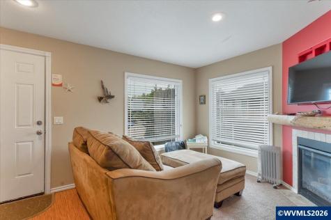 25 NE Clarke Street Depoe Bay OR 97341