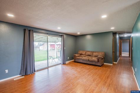 31666 S 5th Street Lebanon OR 97355