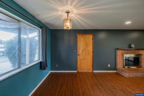 31666 S 5th Street Lebanon OR 97355