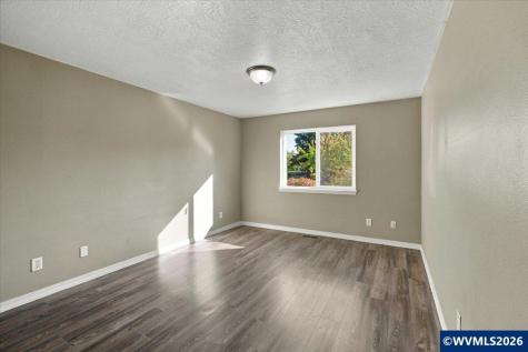 4737 Conrad Street NE Salem OR 97305