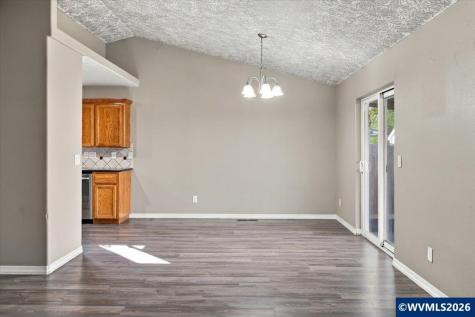 4737 Conrad Street NE Salem OR 97305