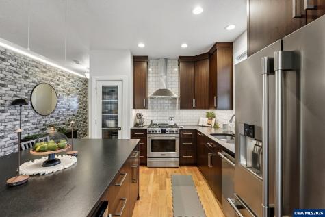 1776 Juniper Butte Avenue SE Salem OR 97306
