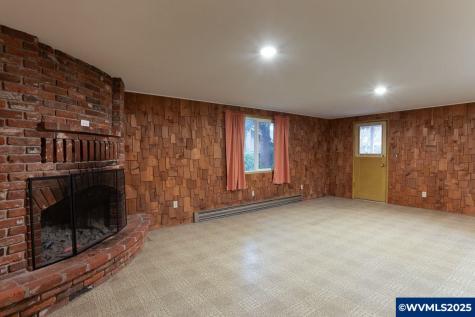 3158 19th Place NW Salem OR 97304