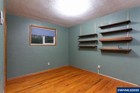 3158 19th Place NW Salem OR 97304