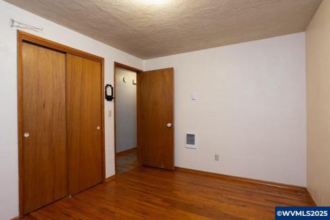 3158 19th Place NW Salem OR 97304