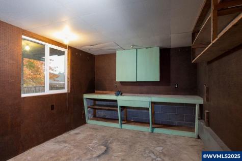 3158 19th Place NW Salem OR 97304