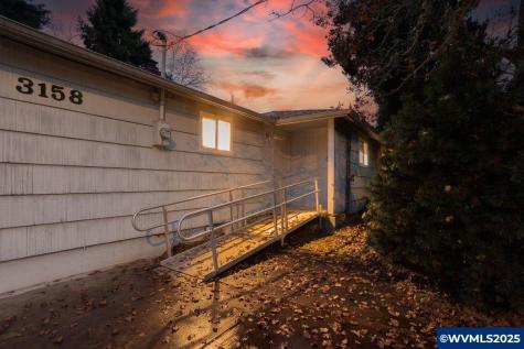 3158 19th Place NW Salem OR 97304
