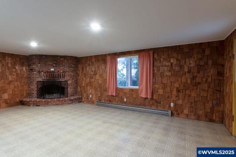 3158 19th Place NW Salem OR 97304